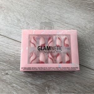 2/$20 Glamnetic | Scarlett Letter Nails